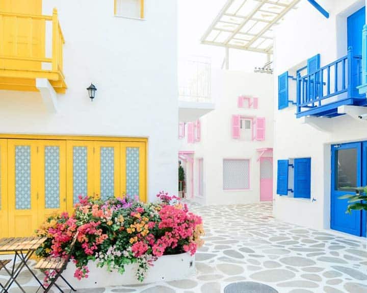 Greece-town-cobblestone