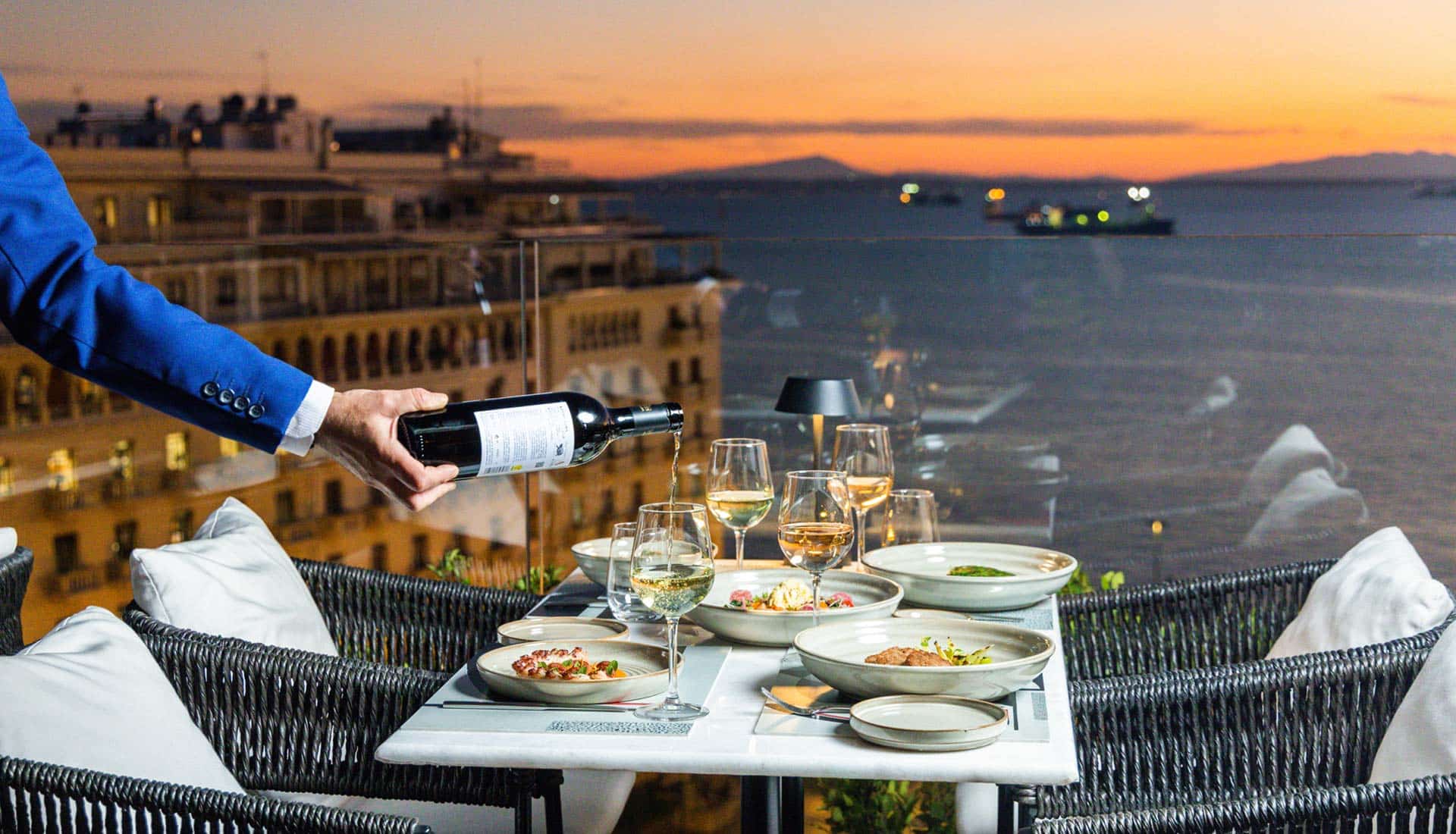 Electra-Palace-Thessaloniki-Hotel-dinner